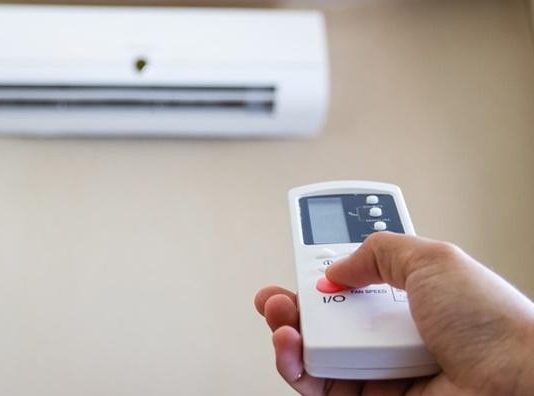 DOKTOR IZ HITNE OTKRIVA DA LI SME KLIMA DA RADI DOK SPAVAMO: Sve je šokirao 1 savetom, pravimo greške OPASNE PO ZDRAVLJE