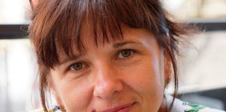 Draganu iz Pančeva muž je ostavio sa 3 ćerke i svekrvom: “Sama sam cepala drva da bih ih poslala na ekskurziju, a onda videla šta njihov otac za to vreme radi”