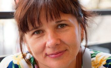 Draganu iz Pančeva muž je ostavio sa 3 ćerke i svekrvom: “Sama sam cepala drva da bih ih poslala na ekskurziju, a onda videla šta njihov otac za to vreme radi”
