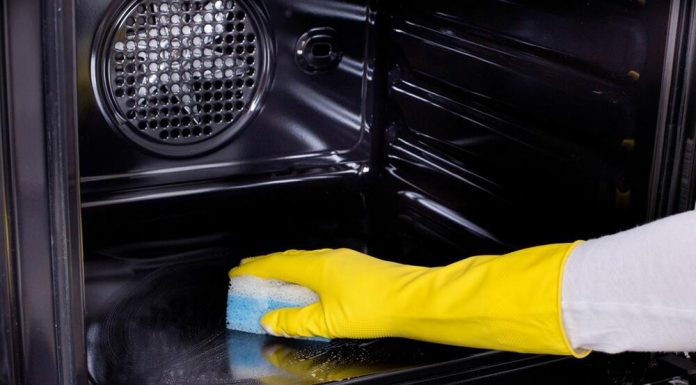 POTOPILA je kore od pomorandži u SIRĆE! Kada vidite ŠTA je dobila, stalno ćete ga koristiti!