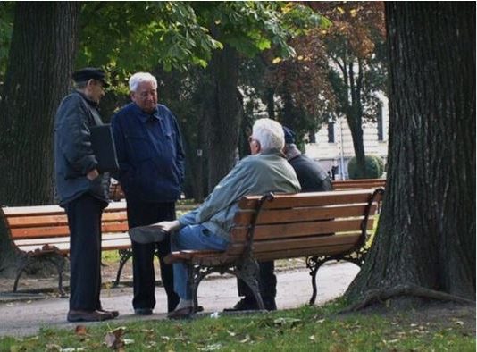 Ovo su iznosi minimalnih penzija u SRBIJI I BiH za penzionere s 40, 30, 20 i 15 godina staža