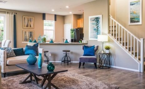 Nikad nikome ne posuđuj dvije stvari iz kuće, čak ni najbližima: prizvat ćeš jad i nesreću!