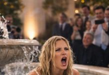 Mladoženja je bacio nevjestu u fontanu, ali ono što se desilo potom ostavilo je sve u suzama!!!!!