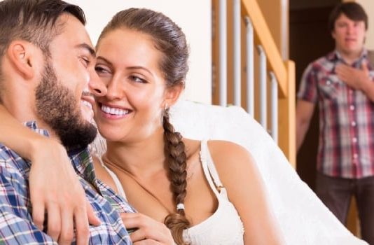 Žene koje varaju često izgovaraju ove 3 rečenice (jedna od njih će vas iznenaditi)