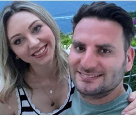 Mislila je da ulazi u menopauzu, a onda je saznala da ima rak debelog crijeva: to su bili prvi simptomi koje je osjetila