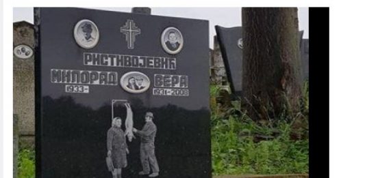 Ovako nešto postoji samo u Srbiji! Ljudi kada vide ovaj spomenik moraju da ga slikaju! KADA vidite šta piše dole šokirat će te se (FOTO)