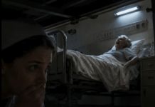 Dežurna je čula vriske iz sobe br. 7 svake noći kad god je nepoznati muškarac posjetio starijeg pacijenta: Jednog dana, nije mogla više izdržati, sakrila se ispod kreveta da sazna šta se tamo stvarno dešava 😱😨