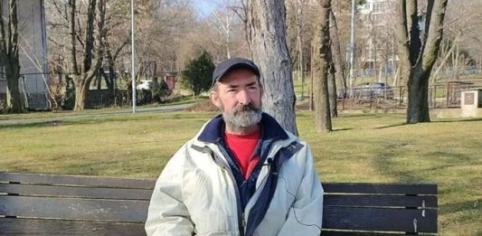 DRAGOMIR BIO DIREKTOR LANCA PRODAVNICA, SADA JE BESKUĆNIK: Strašni su i glad i zima! Šta da kažem, a da ne zaplačem POTRESNA PRIČA
