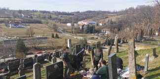 Svetlana otišla na grob svog sina, pa saznala šokantnu istinu: na zadušnice srela misterioznog čoveka, a onda…