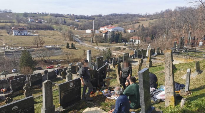 Svetlana otišla na grob svog sina, pa saznala šokantnu istinu: na zadušnice srela misterioznog čoveka, a onda…