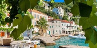 U ovom primorskom gradiću skoro da i nema turista a pravi je raj na zemlji: Sve je duplo jeftinije