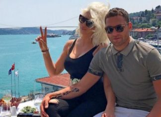 POSLE BURNNOG RAZVODA KARLEUŠA I TOŠIĆ PONOVO ZAJEDNO! PORODICA NA OKUPU !!!!!