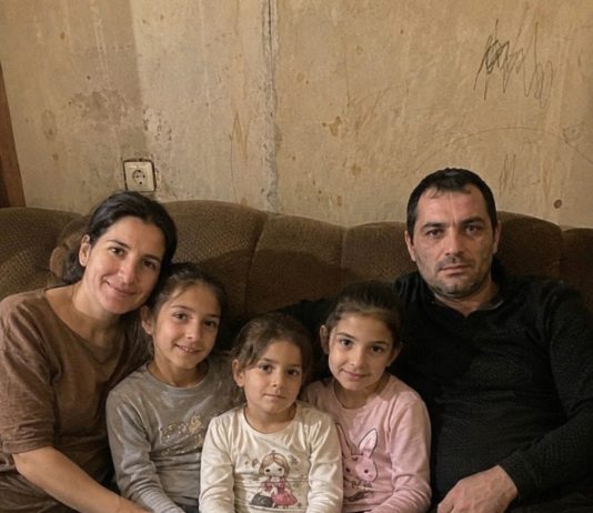Moj muž je nakon tri kćeri zahtijevao četvrto dijete — samo zato da napokon dobije sina… ali nakon mog odgovora izbacio me iz kuće, a ja sam sve okrenula u svoju korist