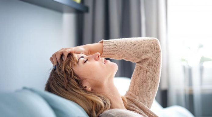 Žena koja POŠTUJE I VOLI SEBE NIKADA, ali NIKADA neće uraditi OVIH 6 STVARI: Psiholog surovo otkrio