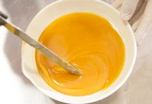 NAZIVAJU ga najboljim prirodnim antibiotikom (2 sastojka): SAMO kašikica ujutro i kažu da se nećete razboljeti!