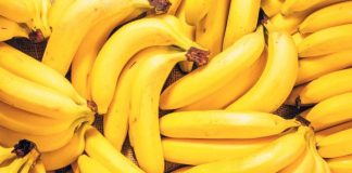 Nl SLUČAJN0 NE JEDlTE BANANE AK0 B0LUJETE 0D 0VE B0LESTl! Loše će uticati na vaše zdravlje