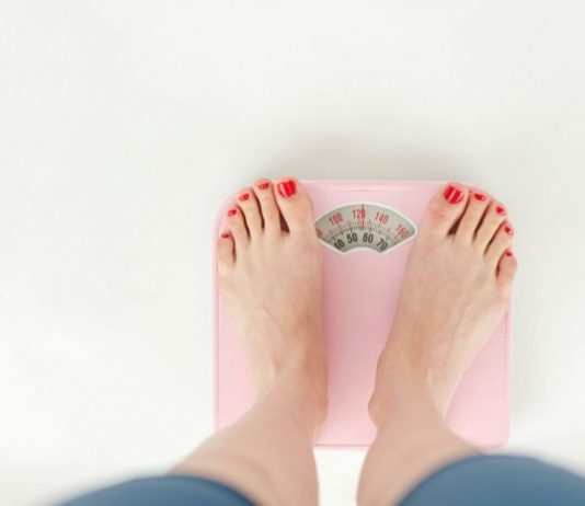 Mnogi ne žele ovu istinu da čuju: Prema stručnjacima ovo je glavni krivac viška kilograma, a nije hrana!