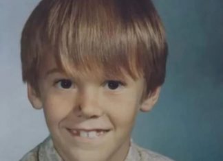 Dečak (7) krenuo u školu i više se nije vratio: Nakon osam godina se pojavio sa detetom u rukama, a kada je otkrio STRAHOTE KOJE JE PREŽIVEO ljudi su bili u šoku