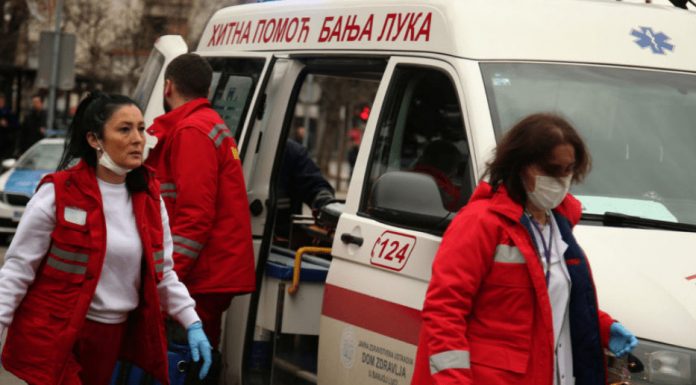 Tragedija: Majka i dvoje djece umrIo nakon što su pojeli 0vo – ako imate u svojoj kući, odmah bacite!