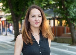Sahranila sam muža pre 5 godina, taman kad sam naučila da živim sa tugom, pojavio se na vratima: Istinu koju sam čula zabolela me više od njegove sm:rti