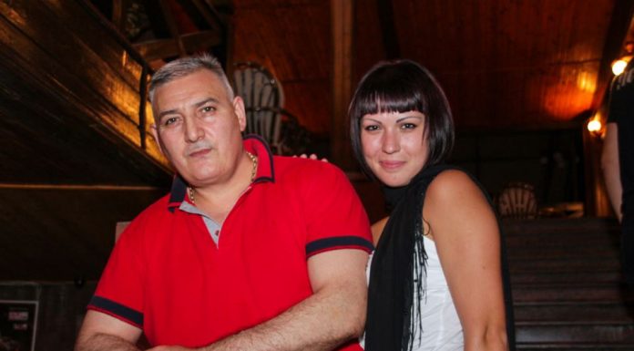 Igor je otišao na zimovanje: Umesto posle 10 dana, vratio se iznenada nakon 3 i zatekao svetlo u spavaćoj sobi, a unutra jeziv prizor Igor je otišao na zimovanje: Umesto posle 10 dana, vratio se iznenada nakon 3 i zatekao svetlo u spavaćoj sobi, a unutra jeziv prizor - featured image