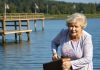 Slučajno sam vidjela kako moja snaha baca stari smeđi kofer u duboko jezero; činilo mi se vrlo čudno, a kada sam izvukla kofer iz vode, bila sam užasnuta onim što je unutra. Slučajno sam vidjela kako moja snaha baca stari smeđi kofer u duboko jezero; činilo mi se vrlo čudno, a kada sam izvukla kofer iz vode, bila sam užasnuta onim što je unutra. - featured image