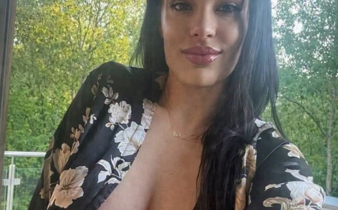 Ženu kojoj fale intimni odnosi prepoznajemo po 7 jasnih signala: Ako radi ovo učestalo, ona vapi za dodirom - featured image Ženu kojoj fale intimni odnosi prepoznajemo po 7 jasnih signala: Ako radi ovo učestalo, ona vapi za dodirom - featured image
