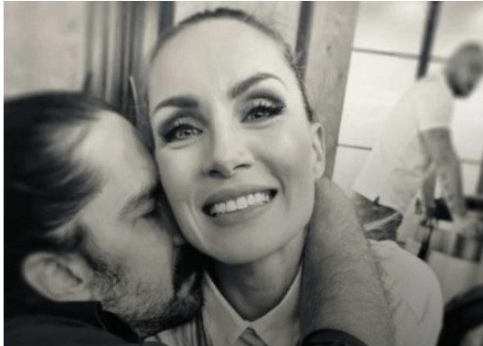 Verica Rakočević i Veljko Kuzmančević: odnos koji je izgradio vlastita pravila i uprkos razlikama ostao pod lupom javnosti Verica Rakočević i Veljko Kuzmančević: odnos koji je izgradio vlastita pravila i uprkos razlikama ostao pod lupom javnosti - featured image