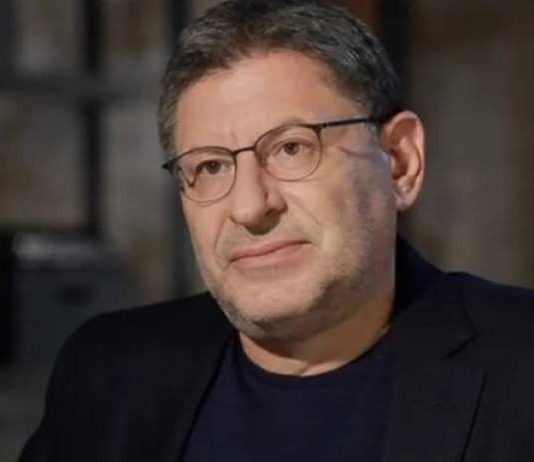 RUSKI PSIHOLOG TVRDI DA MUŠKARCI GUBE GLAVU ZA ŽENAMA KOJE IMAJU OVU OSOBINU: Ni lepota, ni pamet, ni stil, evo šta ih kupuje