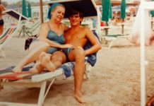 Iznenadni susret na plaži u Sutomoru koji je na internetu pokrenuo talas sumnji i pitanja Iznenadni susret na plaži u Sutomoru koji je na internetu pokrenuo talas sumnji i pitanja - featured image