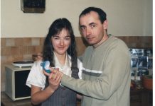 Marko iz Užica oženio 20 godina mlađu Albanku: Doveo je u selo, a ona zanemela od šoka kad je videla šta mu stoji u pasošu
