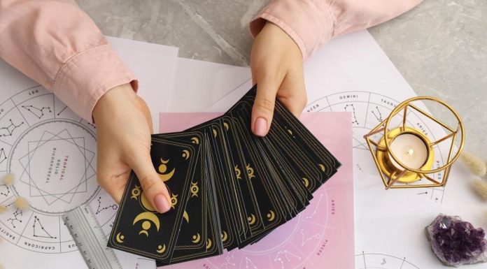 Septembarski tarot za svih 12 znakova: Mjesec odluka, završetaka i neočekivanih novih pravaca