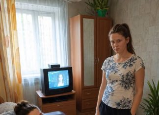 Buduća svekrva došla je u moj stan, ugasila televizor i objavila da je dnevna soba odsad njezina — moj zaručnik je šutio, a ja sam joj jednom rečenicom otkrila da sam već znala njihov pravi plan