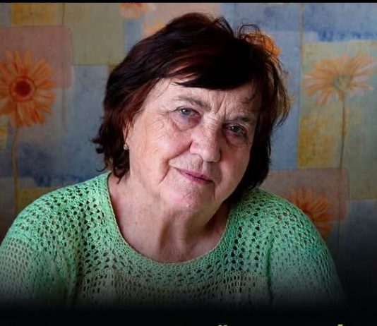 Mira (68) nikada nije uspela da se finansijski osamostali do te mere da iznajmi stan i napusti dom svog bivšeg supruga. Radila je u lokalnoj prodavnici, a ušteđevinu je potrošila na obrazovanje svoje dece u gradu.