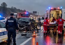 Teška nesreća u Južnoafričkoj Republici: Najmanje 21 osoba poginula u sudaru tri vozila